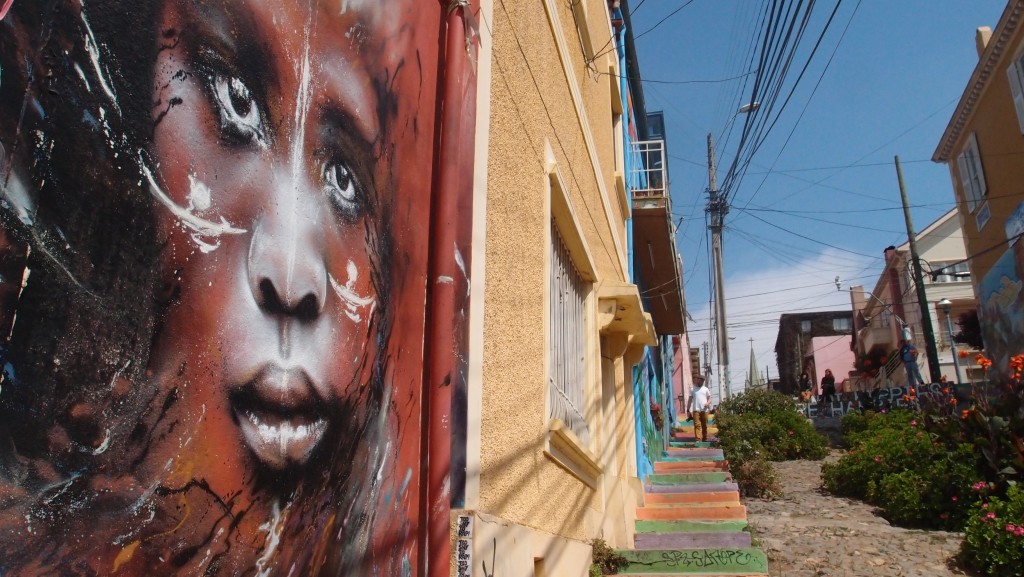 Aujourd'hui, Eldoradonews pose ses valises à Valparaiso !