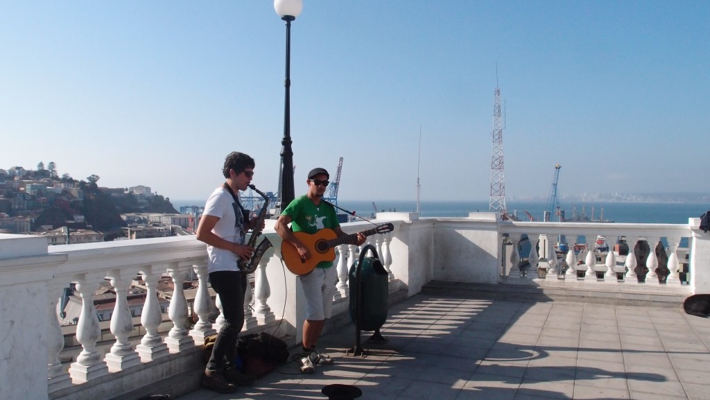 Aujourd'hui, Eldoradonews pose ses valises à Valparaiso !