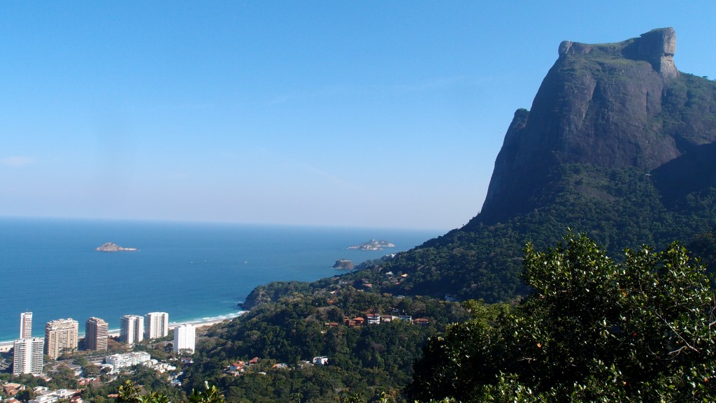 Dernière étape de notre périple, Eldoradonews débarque à Rio de Janeiro, rêveuse insoumise.